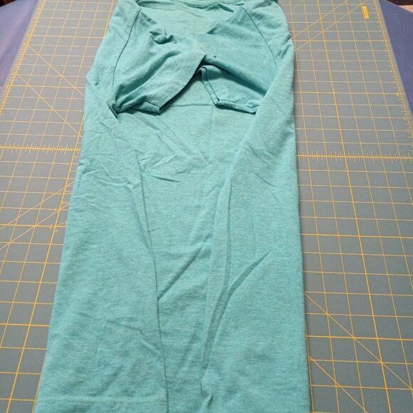 Disney  Peter Pan Cotton Blend Lg Green Short Sleeve t-shirt I'm So Fly - Picture 5 of 5